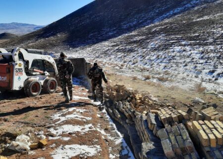 رفع تصرف دوهزار و دویست متر مربع از اراضی ملی شهرستان اشتهارد