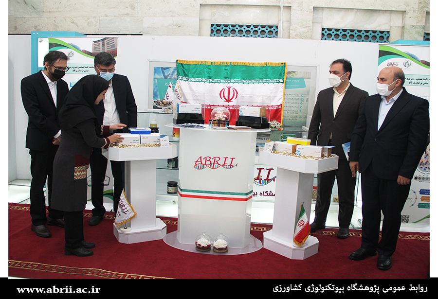 رونمایی از دو نانوکیت تشخیص آلودگی های نیترات و نیتریت و آمونیاک در پژوهشگاه بیوتکنولوژی کشاورزی –   عکس: حسن سمیعی