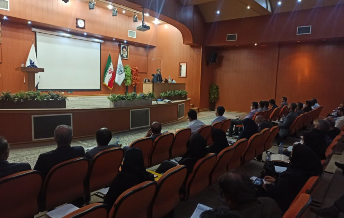 برگزاری جلسه آموزشی اخلاق حرفه‌ای برای کارشناسان رسمی قوه قضائیه در استان البرز
