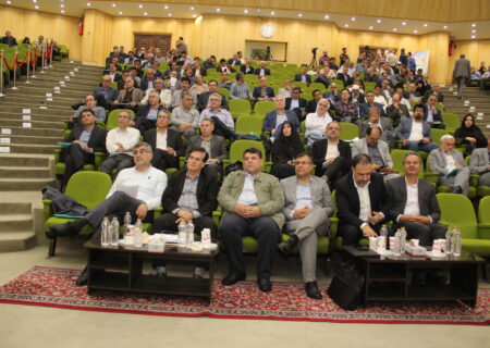 اجلاس سراسری روسا و معاونان مراكز ملی، استانی و موسسه های تحقیقاتی سازمان تحقیقات آموزش و ترویج كشاورزی-  عکس: حسن سمیعی
